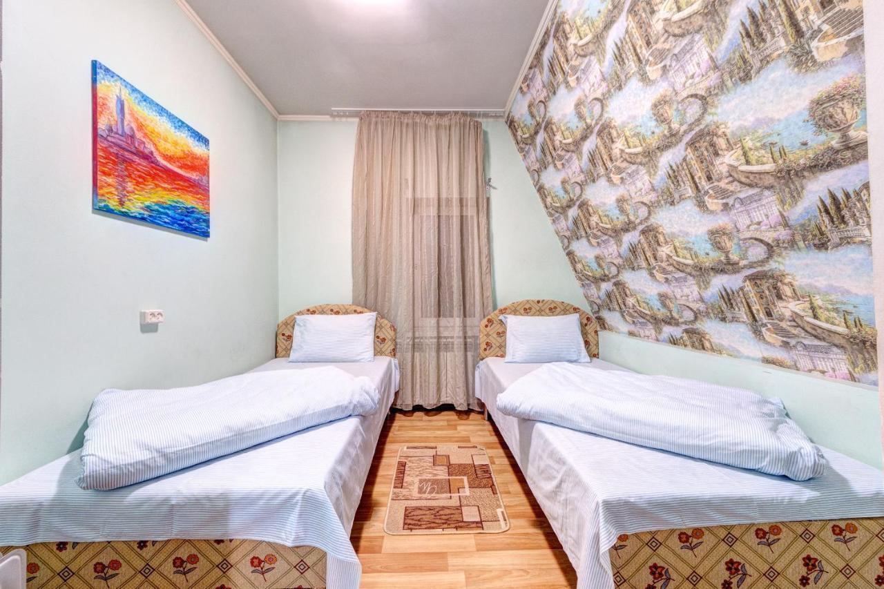 Hotel Zvezda Kiev Extérieur photo