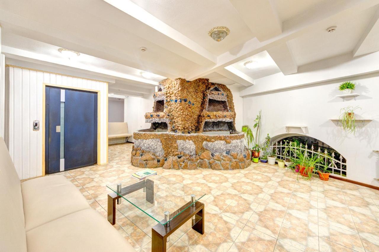 Hotel Zvezda Kiev Extérieur photo