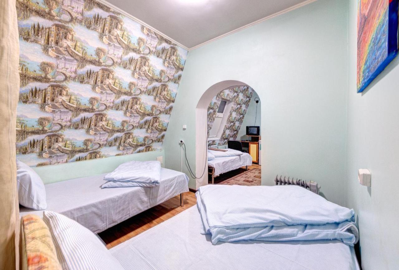 Hotel Zvezda Kiev Extérieur photo