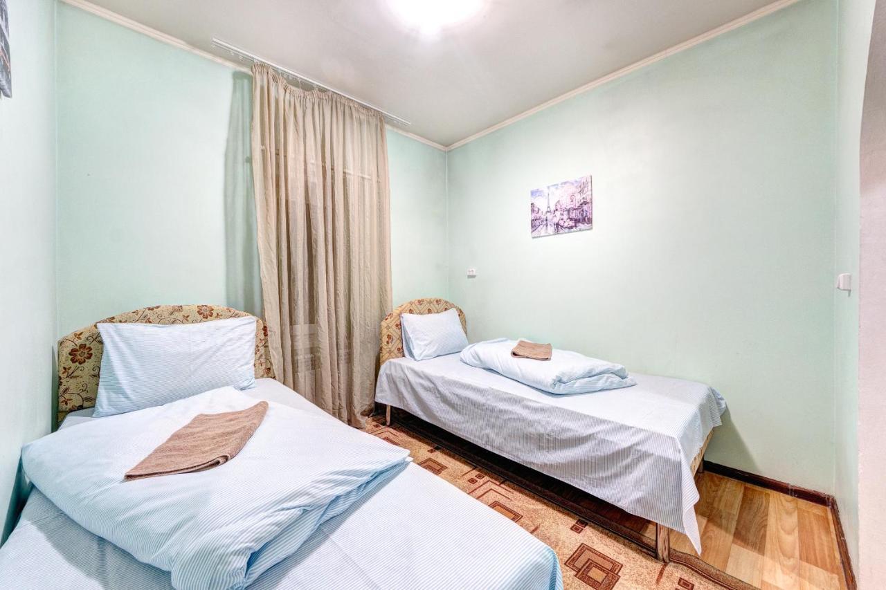 Hotel Zvezda Kiev Extérieur photo
