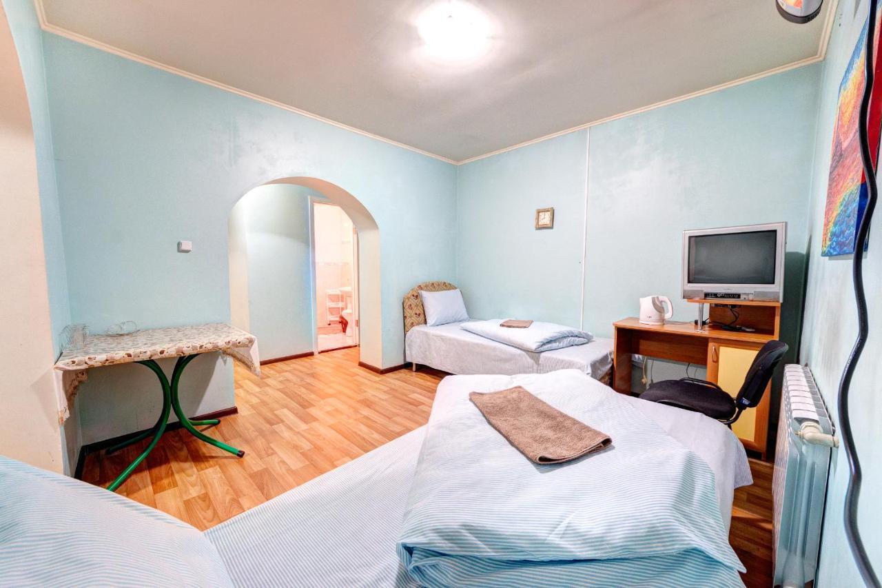 Hotel Zvezda Kiev Extérieur photo