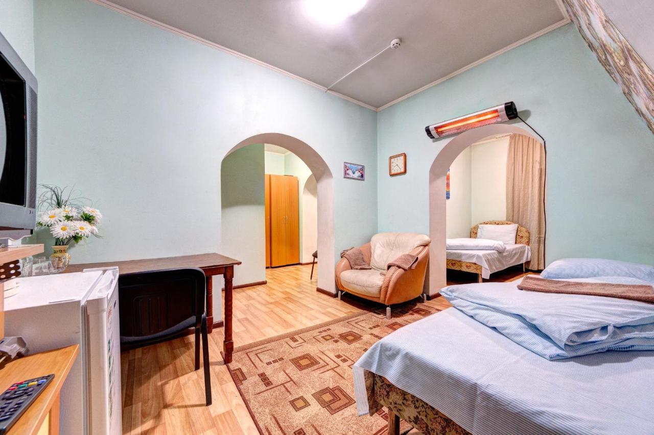 Hotel Zvezda Kiev Extérieur photo