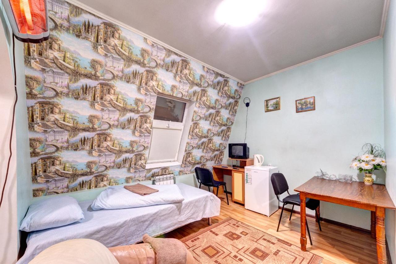 Hotel Zvezda Kiev Extérieur photo
