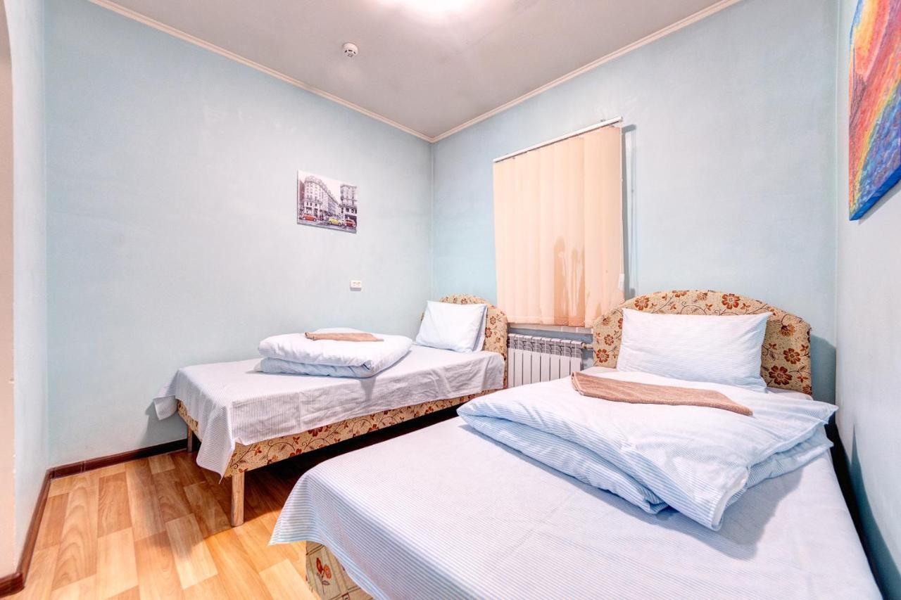 Hotel Zvezda Kiev Extérieur photo